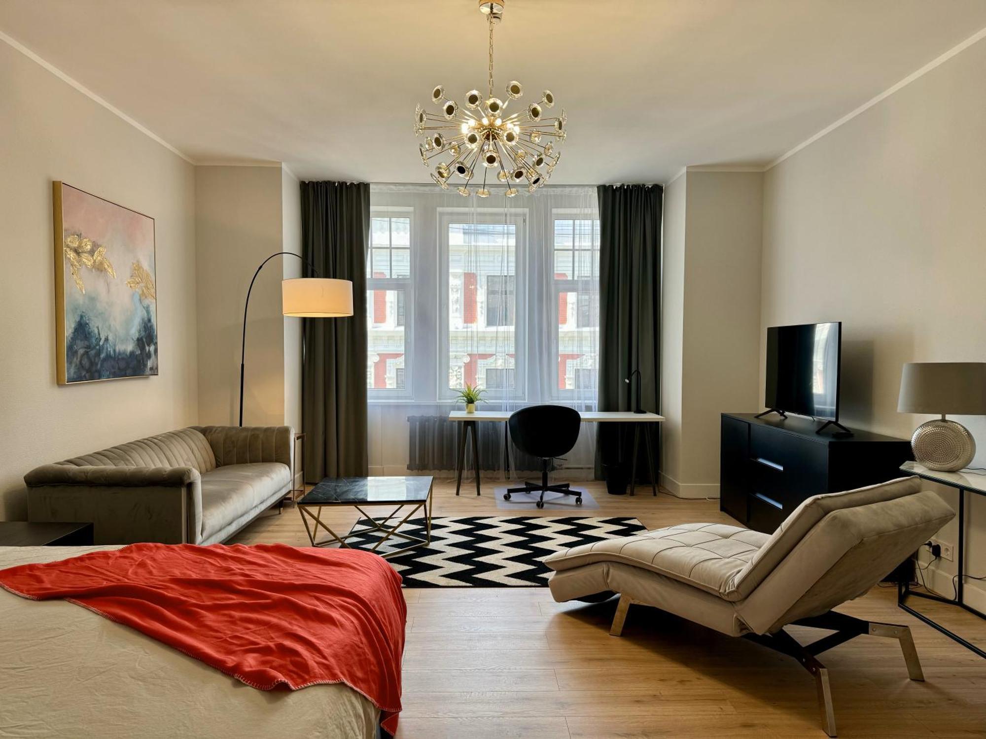 Beautiful, Spacious, 4br Apartment Riga